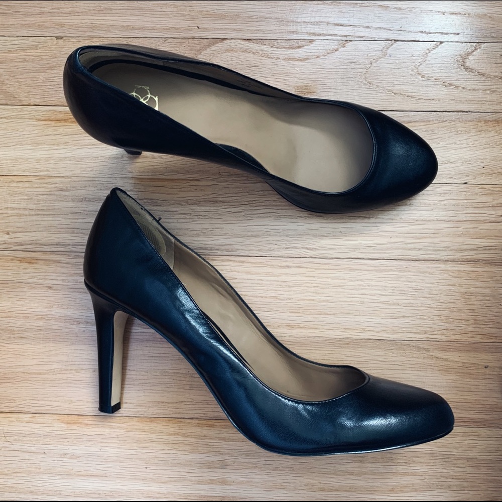 Ann Taylor Black Pumps